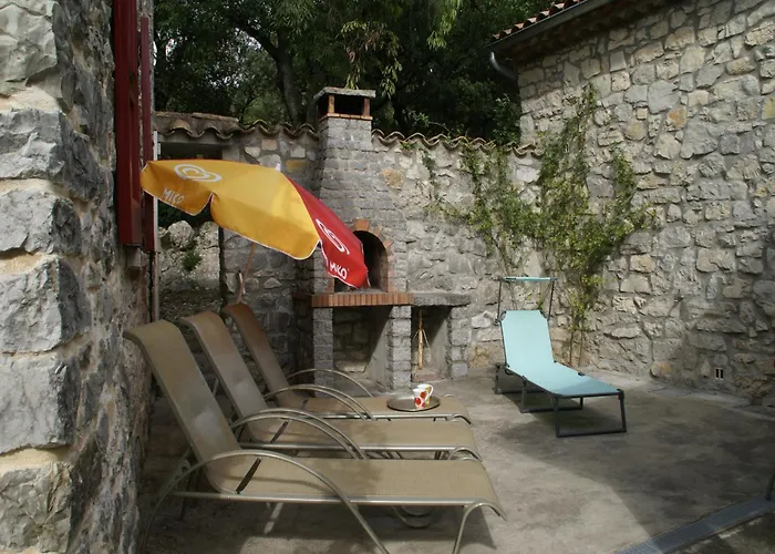 Hilltop Near Casa de Férias Beaulieu (Ardeche)
